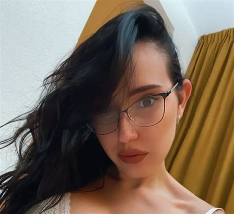 Free KissCat HD porn videos (1,015) .